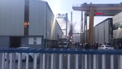 Tuzla'da Tersanedeki Bir Gemide Yangın