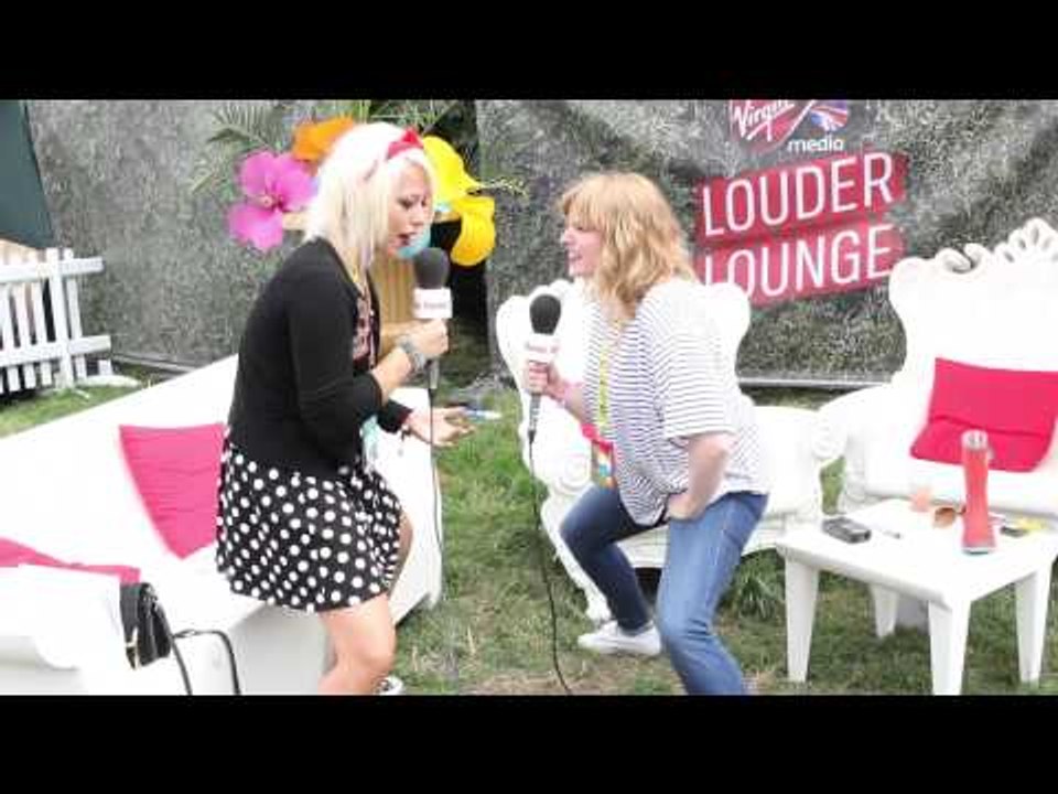 Amelia Lily Squat Challenge at V Festival