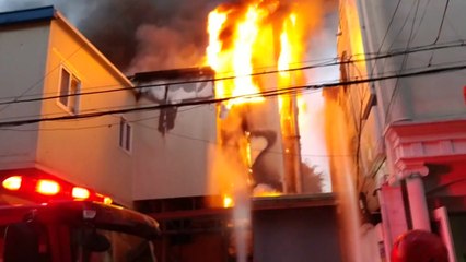 서울 신당동 의류공장 화재...1명 부상, 20여명 대피 / YTN