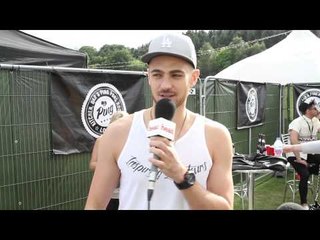 Charlie Brown plays question pong at Fusion Festival