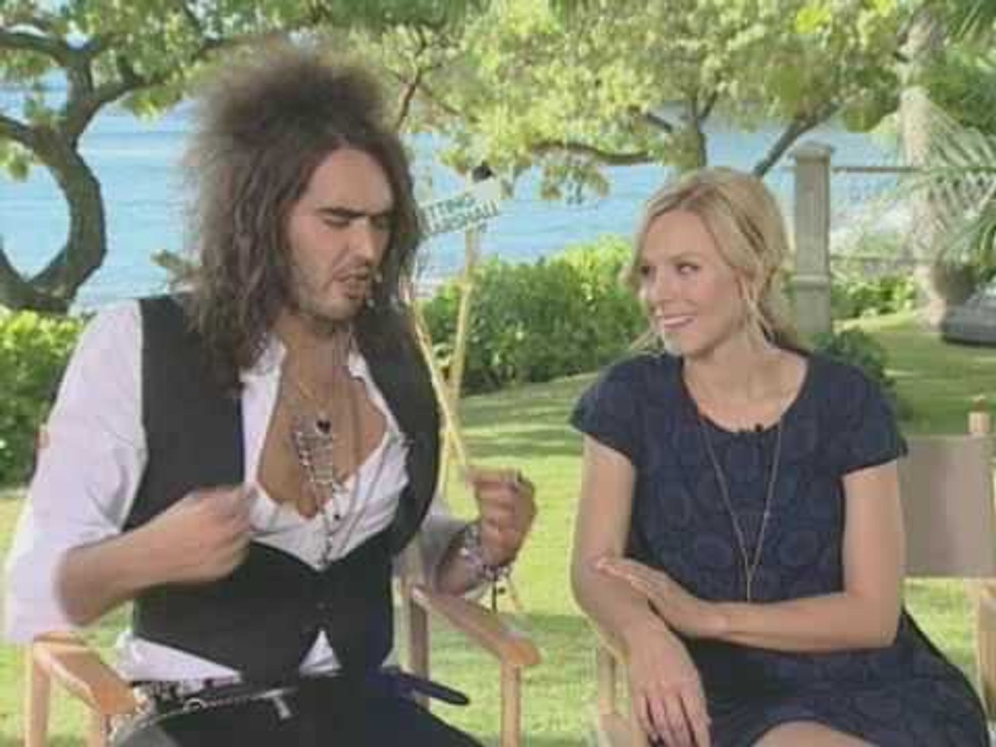Forgetting Sarah Marshall Russell Brand And Kristen Bell Empire Magazine Video Dailymotion