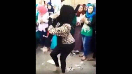 SURIYELI KADINDAN ORYANTEL