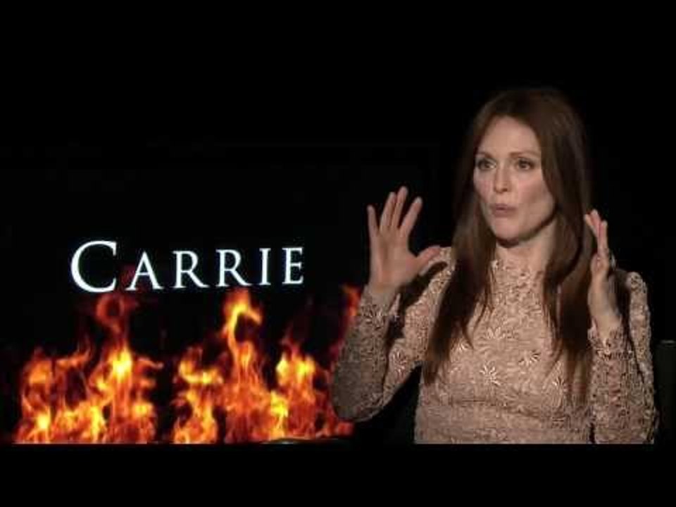 Julianne Moore Interview -- Carrie | Empire Mag...