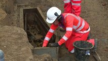 Arqueólogos têm de desenterrar 40 mil cadáveres em Londres