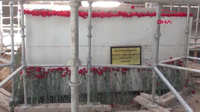 Isparta Süleyman Demirel, Doğum Gününde Mezarı Başında Anıldı-1