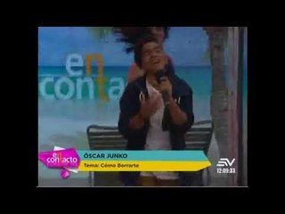 Óscar Junko canta en En Contacto