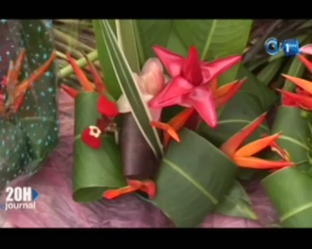 RTG/Ventes de fleurs, de bougies et articles en raison de la fête de Toussaints par certains commerçants