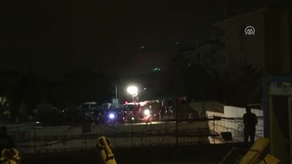 Ümraniye'de İnşaat Alanı Yanındaki Yolda Göçük (2)