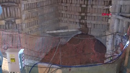 Ümraniyede Yol Çöktü: İki Güvenlik Görevlisi Toprak Altında