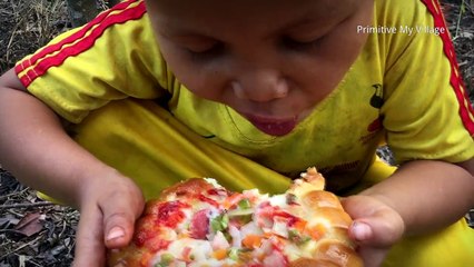 Primitive My Village - Eating delicious - Eat pizza In Forest