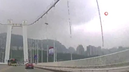 Seyir Halindeki Otobüste Yolcuyla Şoför Kavga Etti: 15 Ölü