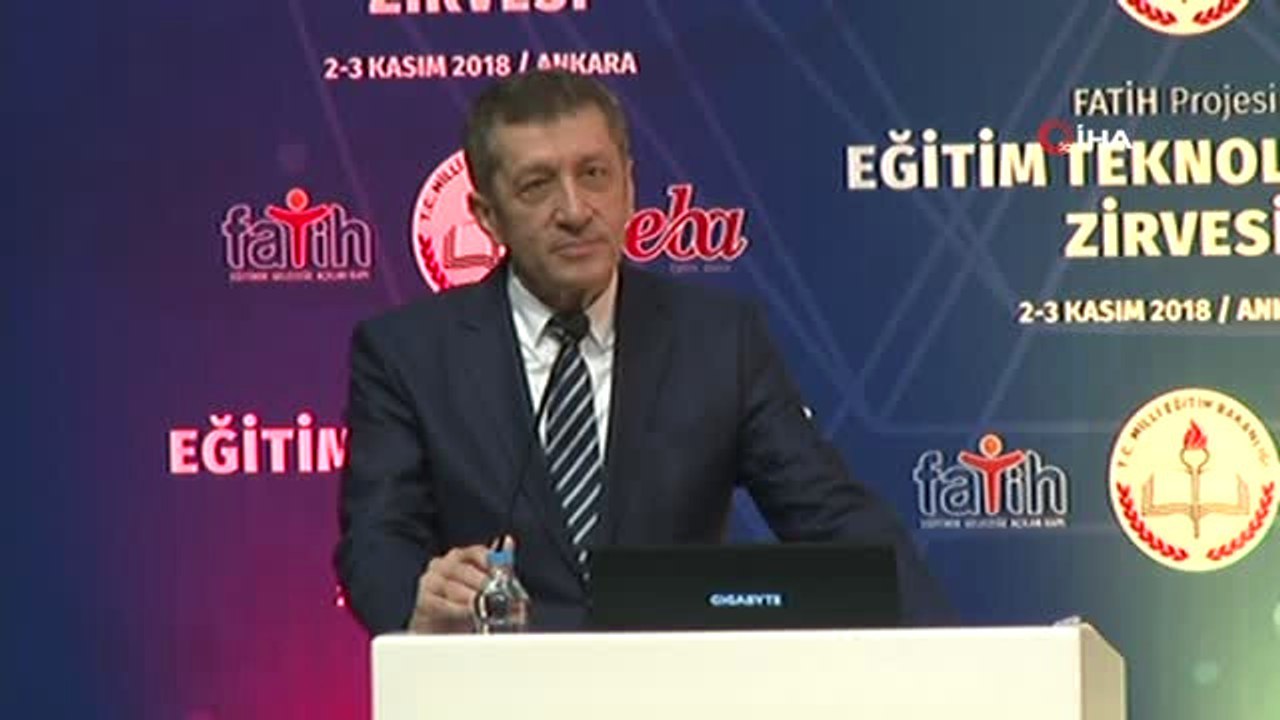Milli Eğitim Bakanı Selçuk, Eğitim Teknolojileri Zirvesi'ne Katıldı
