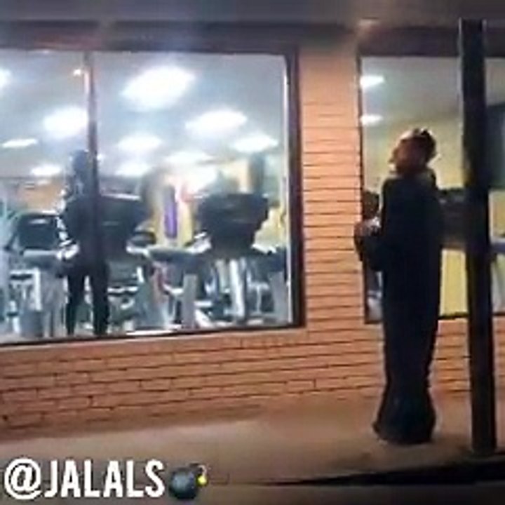 Bu zamana kadar yapılan bütün eşek şakalarını unutun ve en iyisini izleyin