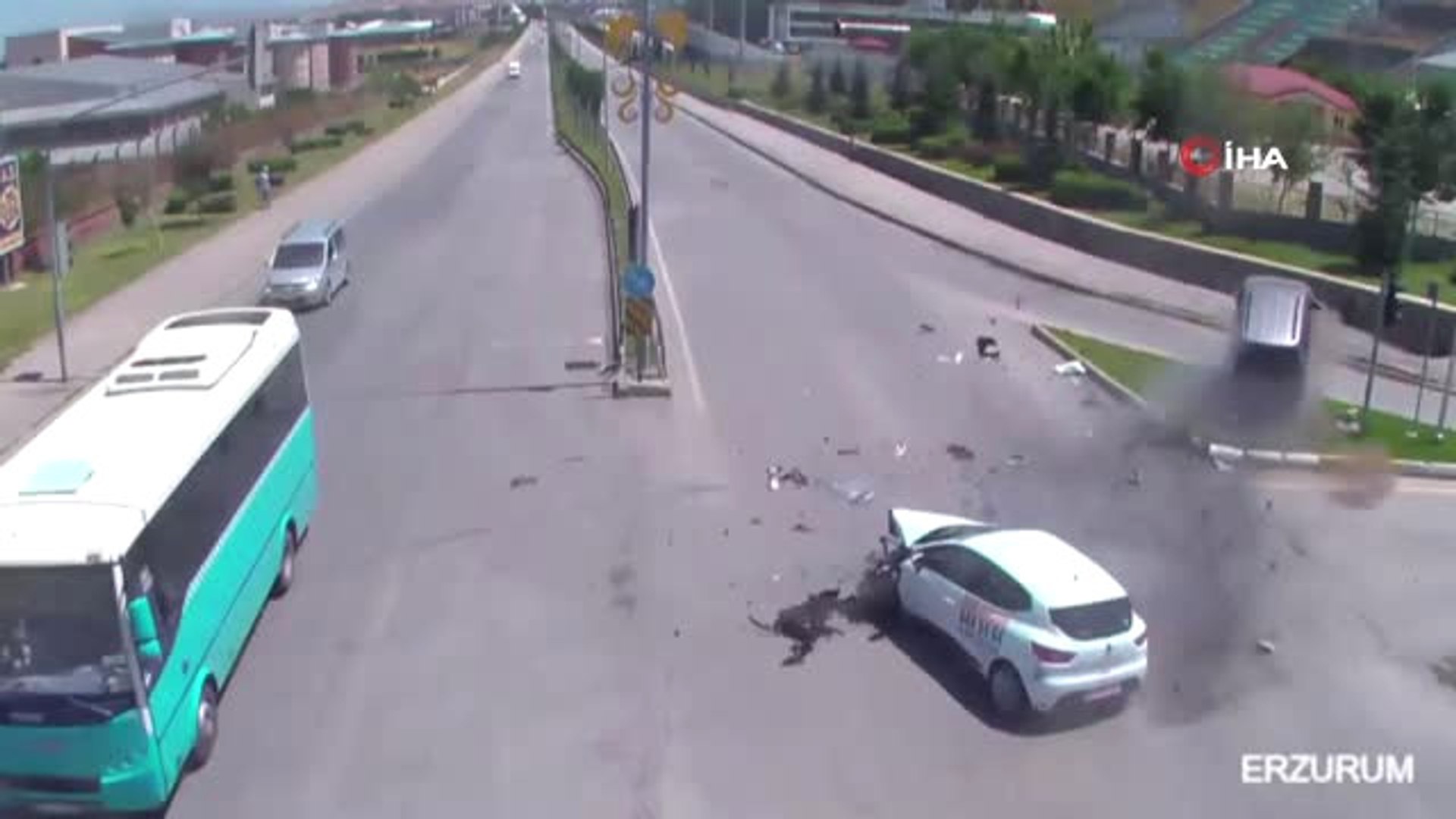 Trafik Kazaları Mobese'ye Yansıdı - Dailymotion Video