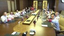 Bakan Kasapoğlu, Down Sendromlular Futsal Milli Takımını kabul etti - ANKARA