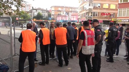 Spor Fenerbahçe Taraftarı Kadıköy'de Toplanıyor