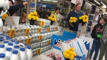 Les producteurs de lait dénoncent les ventes « en promo »
