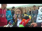 STUDENTET PROTESTE KUNDER NDOTJES NE DURRES - News, Lajme - Kanali 7
