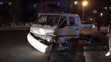 Aksaray'da Minibüs ile Motosiklet Çarpıştı: 1 Ölü, 1 Yaralı