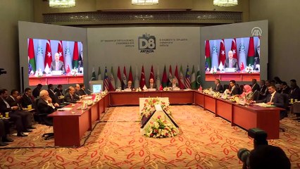 Çavuşoğlu: 'Uluslararası ekonomik gelişmelere daha çabuk karşılık verebilecek bir D-8'den yanayız' - ANTALYA