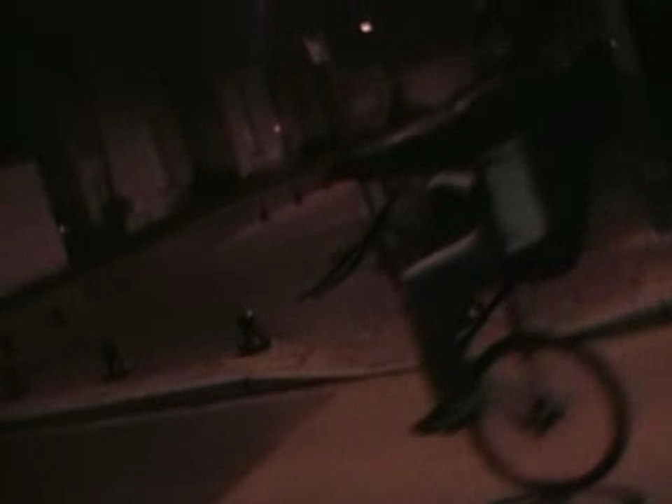 Cabrage vélo  sans roue