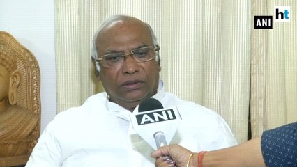 Download Video: Mallikarjun Kharge moves SC in support of CBI Director