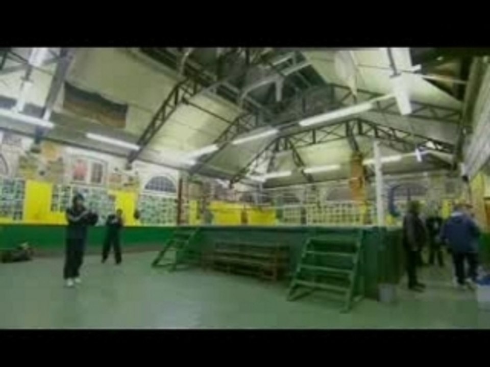 Friday hill - one more night alone (behind the scenes)