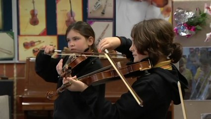 빈곤 아동에게 음악 교육으로 희망을... / YTN