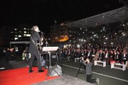 Terörün Bittiği Cizre'de Ferhat Göçer'den Unutulmaz Konser