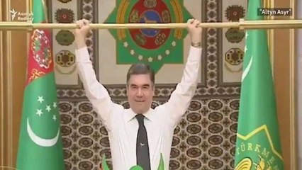 Altından Yapılmış Halter Kaldıran Türkmenistan Devlet Başkanı'na Tepki Yağıyor