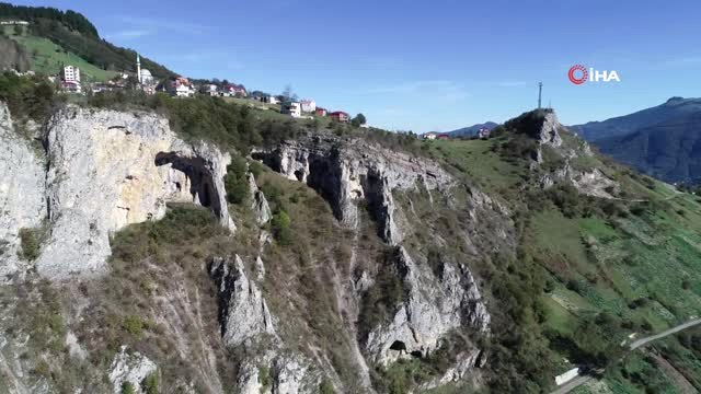 Burası Kapadokya Değil Çalköy...kapadokya'yı Andıran Mağaralar Havadan Böyle Görüntülendi