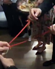 خطوبة بطلة مسلسل فضيلة وبناتها على هذا المغني الشهير