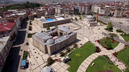 Talha Uğurluel - Sivas'ı Anlamak - 10. Bölüm - Şifaiye Medresesi