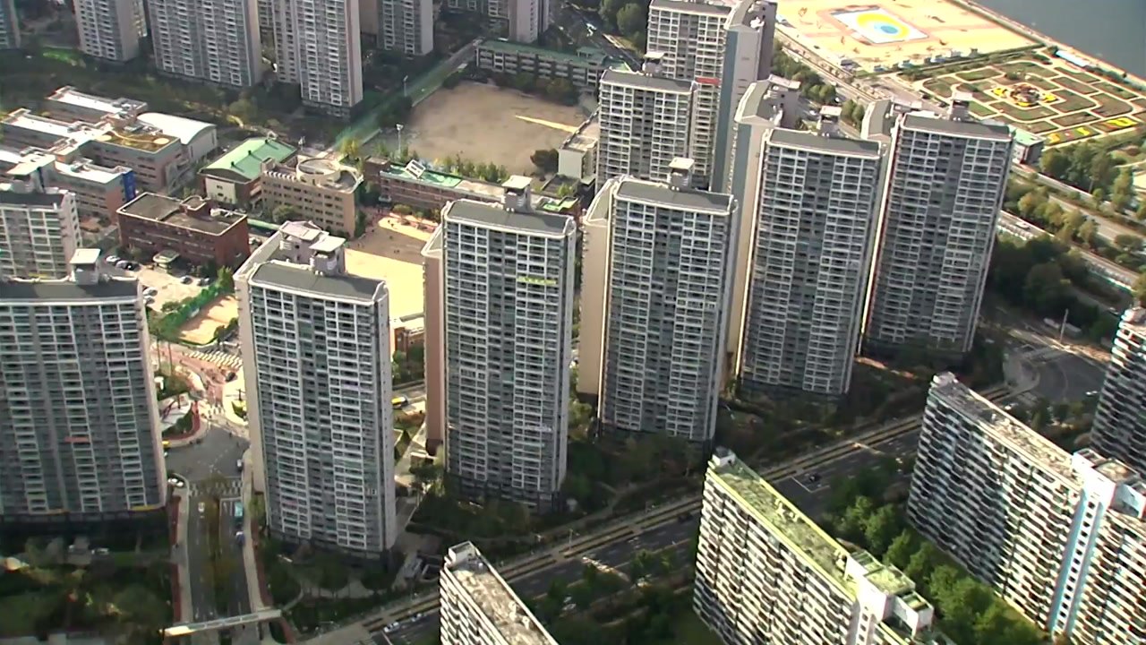 고가-저가 아파트 격차 7년 만에 최대...집값 양극화 심화 / YTN