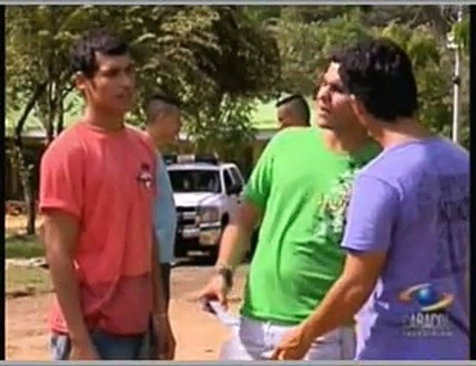 OYE BONITA cap  64 (Oswaldo Tapia)