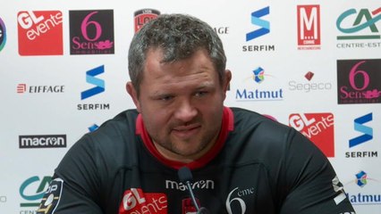 9e j. - Buckle : "Le travail de la semaine paye"