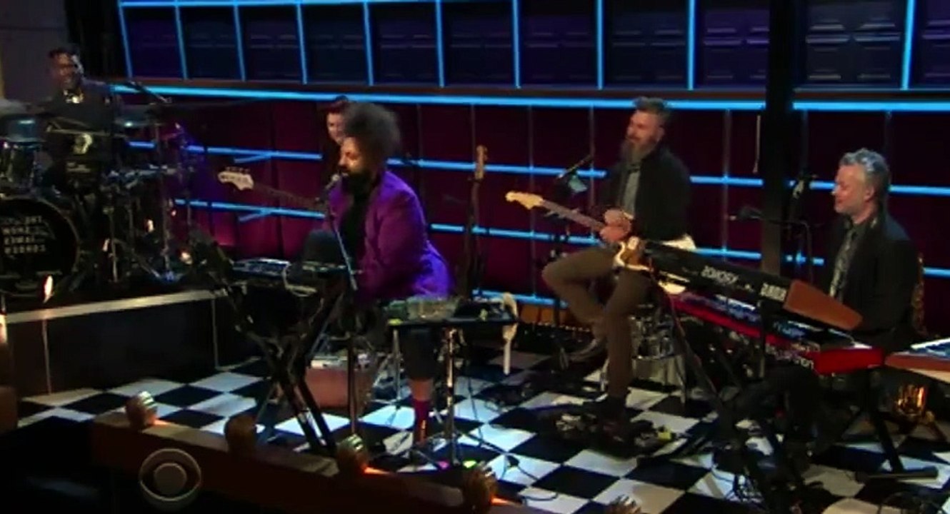 Late Late Show with James Corden S02 - Ep70 Alan Cumming, Jesse Tyler Ferguson, Nick Jonas HD Watch