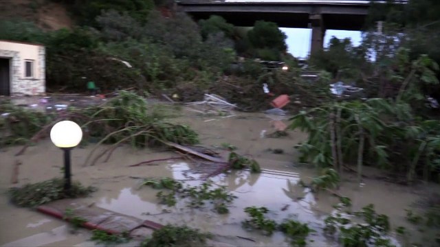 Mortes por inundações na Sicília