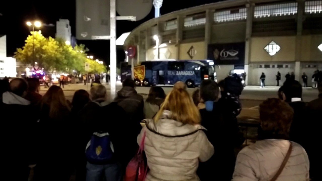 Real Zaragoza-Granada: Llegada del Real Zaragoz...