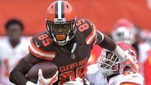 Njoku holds on to bobbled catch across the middle