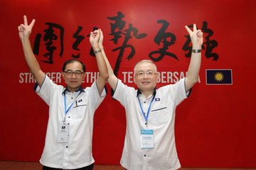 Descargar video: Dr Wee Ka Siong is the new MCA president