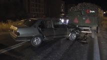 Otomobil Pancar Yüklü Traktöre Arkadan Çarptı: 3 Yaralı
