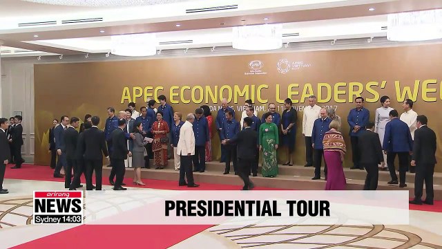 Pres. Moon to attend ASEAN and APEC summits in Singapore and Papua New Guinea