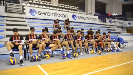 Önce Kitap Okuyorlar Sonra Antrenman Yapıyorlar