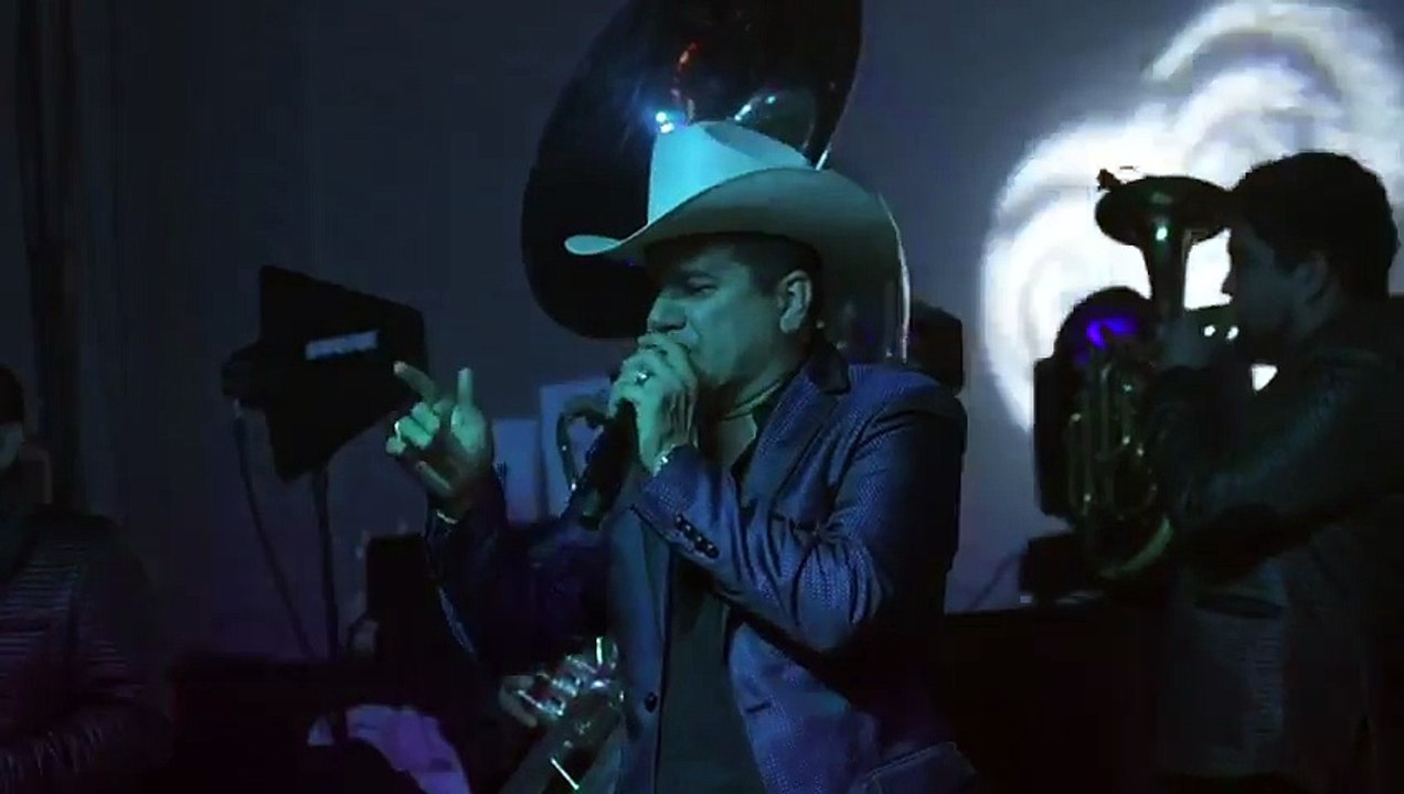 El Potro De Sinaloa- El Numero Uno (Corridos En Vivo)