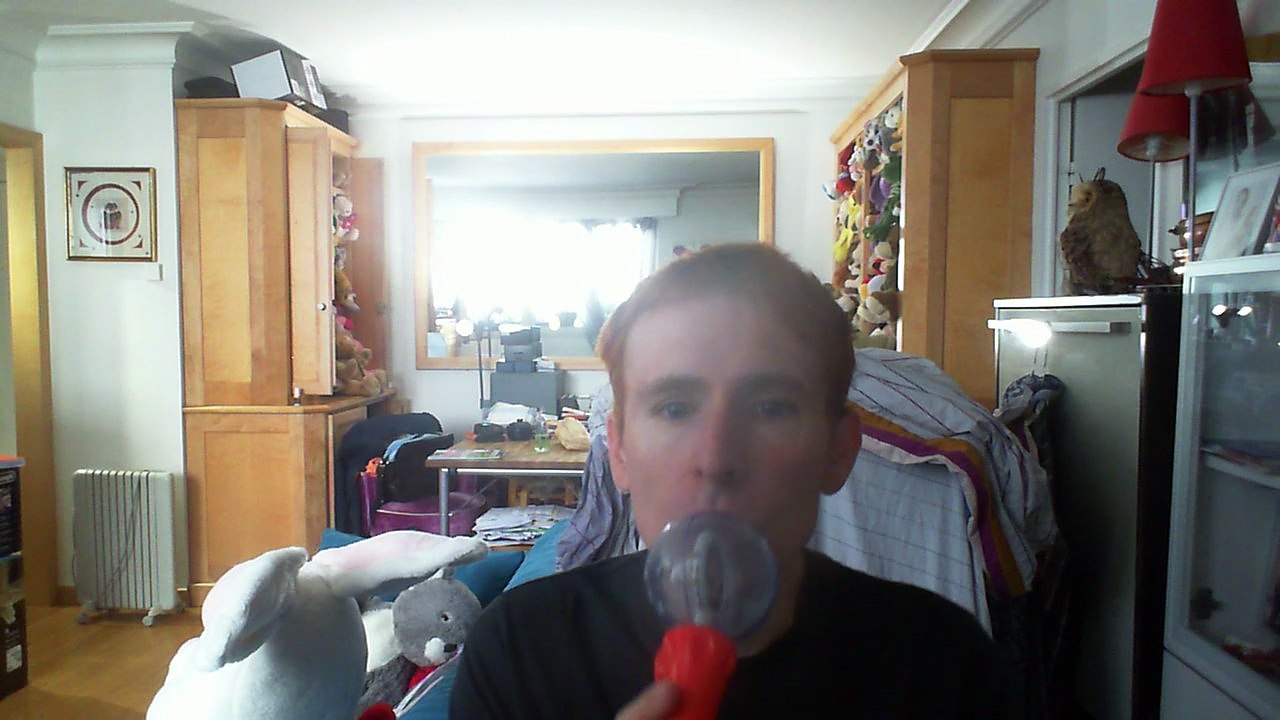 Wiwi égratigne "right now" de Nick Jonas & Robin Schulz