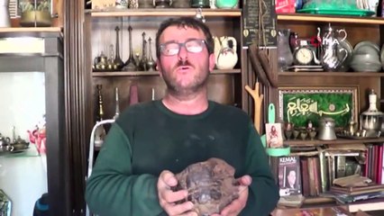 Elindeki Taşın, ABD'de 632 Bin Dolara Satılan Taşa Rakip Olduğunu İleri Sürdü