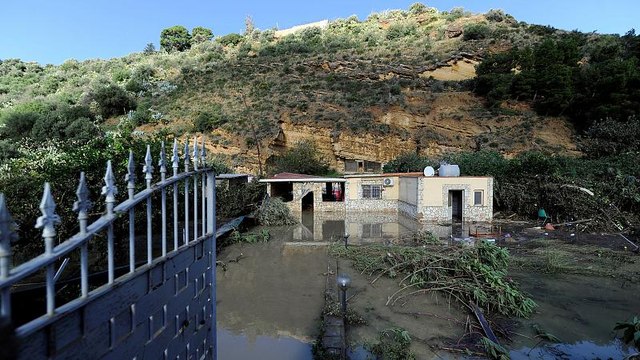 Ιταλία: Στο έλεος της κακοκαιρίας η Σικελία