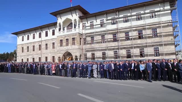 Vali Salih Ayhan Göreve Başladı