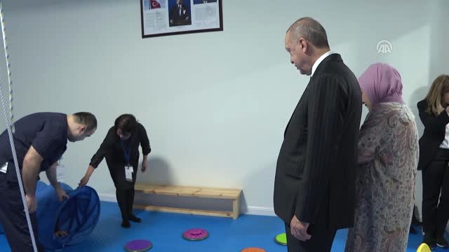 Cumhurbaşkanı Erdoğan ve Eşi Emine Erdoğan'ın Gülseren Özdemir Özel Eğitim Uygulama Okulu'nu Gezdi...